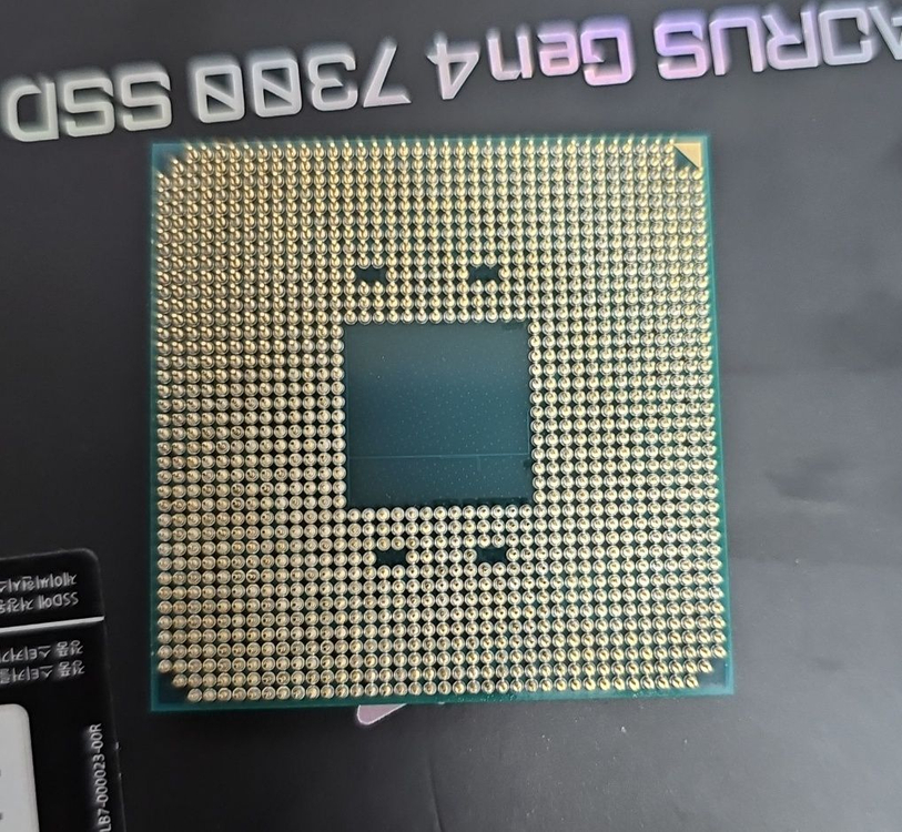 AMD ryzen 라이젠 5800X3D CPU 이미지