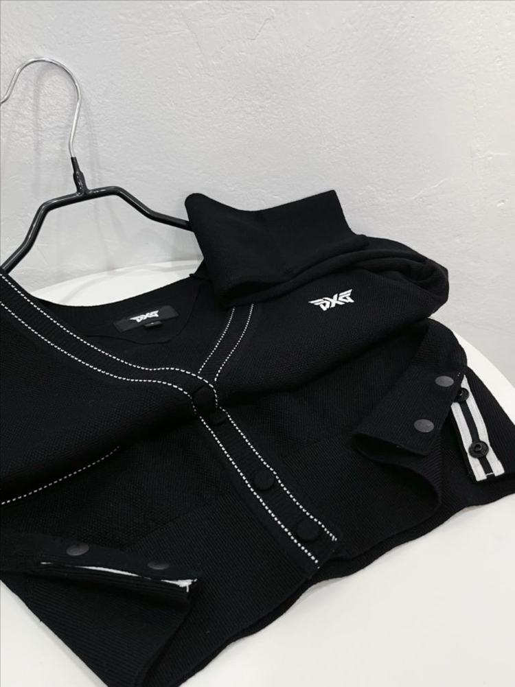 [미착용](55/s) pxg 블랙 스티치 밑단트임 V넥 니트 골프가디건 이미지