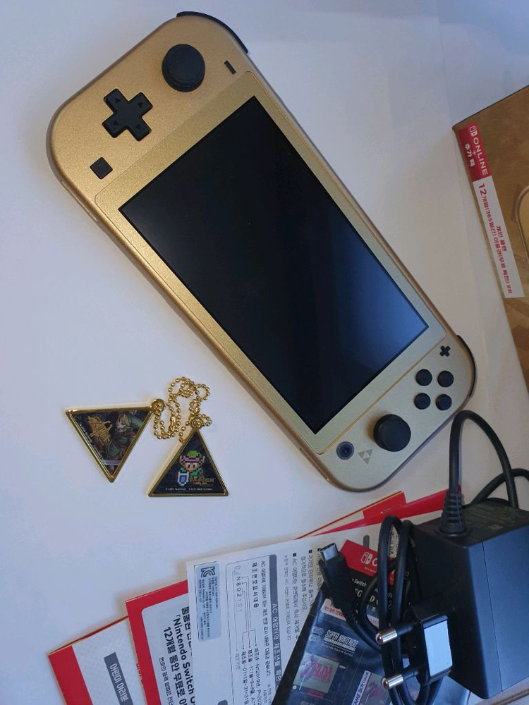 닌텐도 스위치 라이트 하이랄 에디션 젤다 에디션. 닌텐도 라이트 젤다 이미지