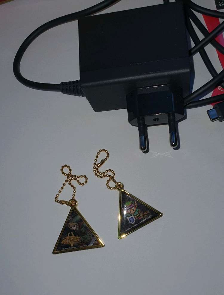 닌텐도 스위치 라이트 하이랄 에디션 젤다 에디션. 닌텐도 라이트 젤다 이미지