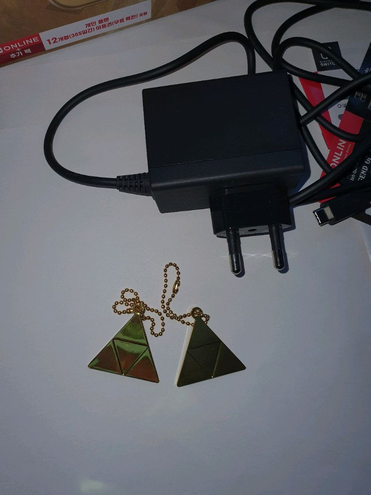 닌텐도 스위치 라이트 하이랄 에디션 젤다 에디션. 닌텐도 라이트 젤다 이미지