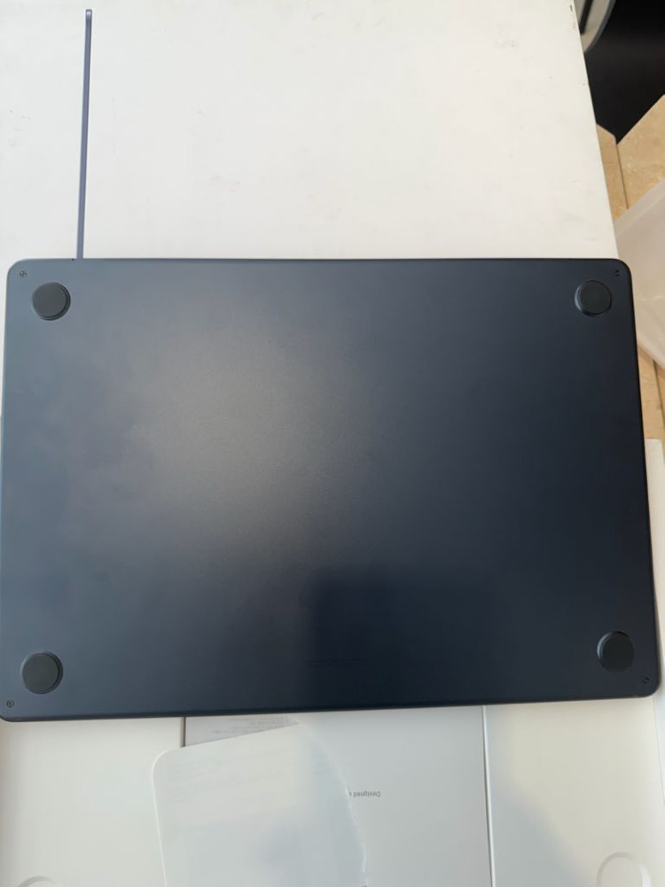 맥북에어 m2 15인피 8/512 미드나잇 팔아요 이미지