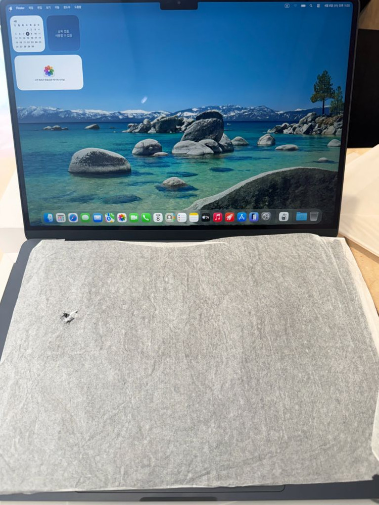맥북에어 m2 15인피 8/512 미드나잇 팔아요 이미지