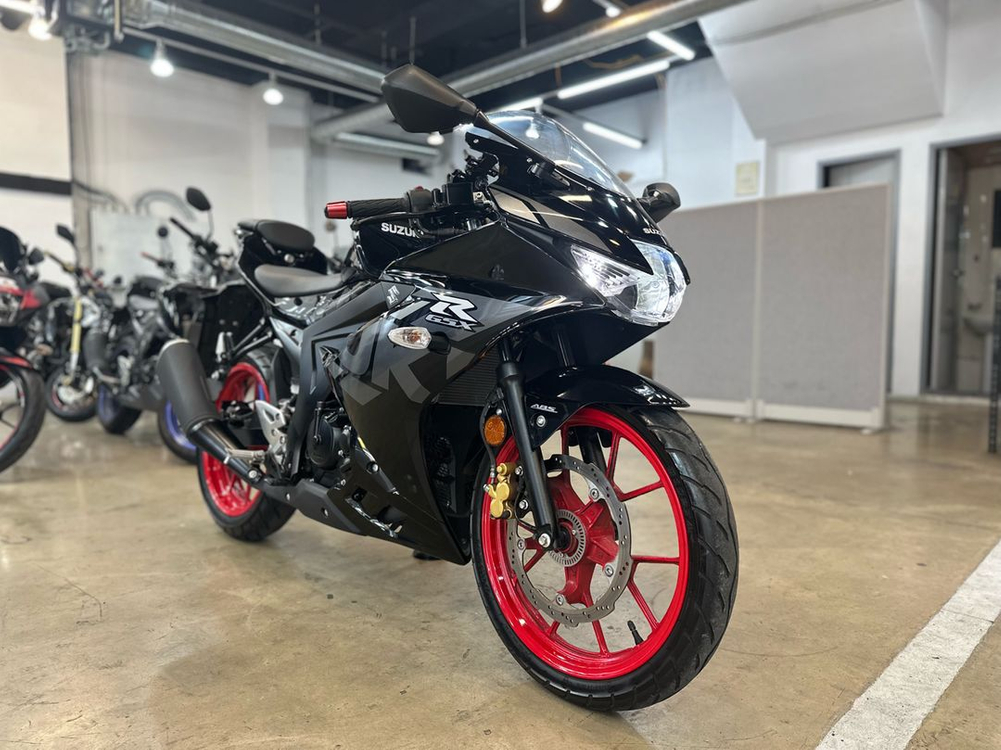 스즈키 GSX-R125 2023 4천km 1인 신조 무사고 특 S급 이미지