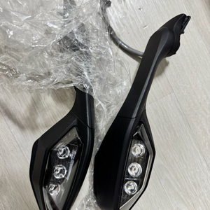 오토바이 사이드미러 세트 이미지