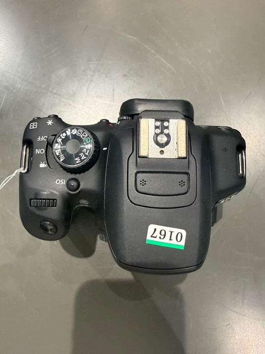 캐논 EOS 650D DSLR 카메라 이미지