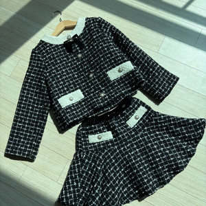 프렌치캣 트위드 셋업 145 이미지