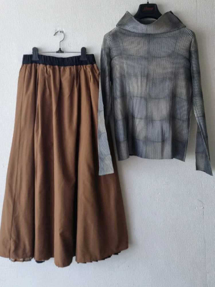 정품 이세이미야케 해칭 플리츠플리즈 하이넥+플리츠롱해 이미지