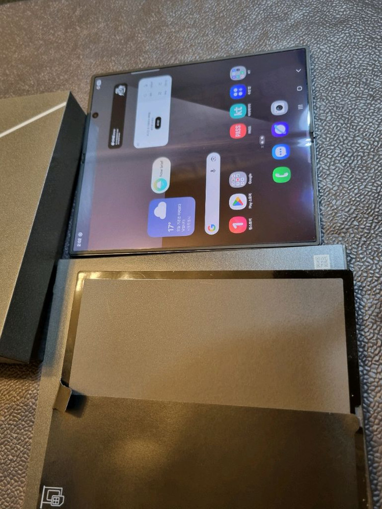 갤럭시Z 폴드7 256 유심기변 판매합니다 이미지