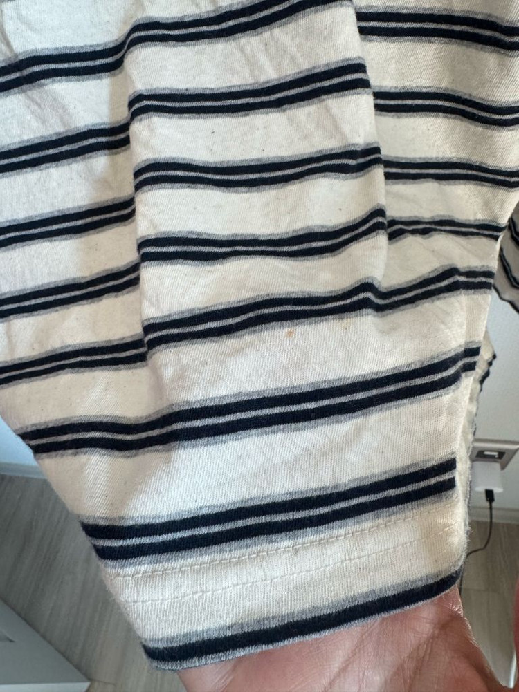 포에토 럭비티셔츠 이미지