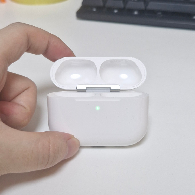 에어팟 프로3 본체 S급 이미지