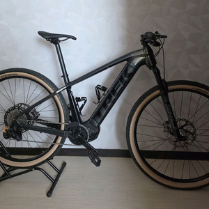 트렉 파워플라이4 전기자전거 이미지