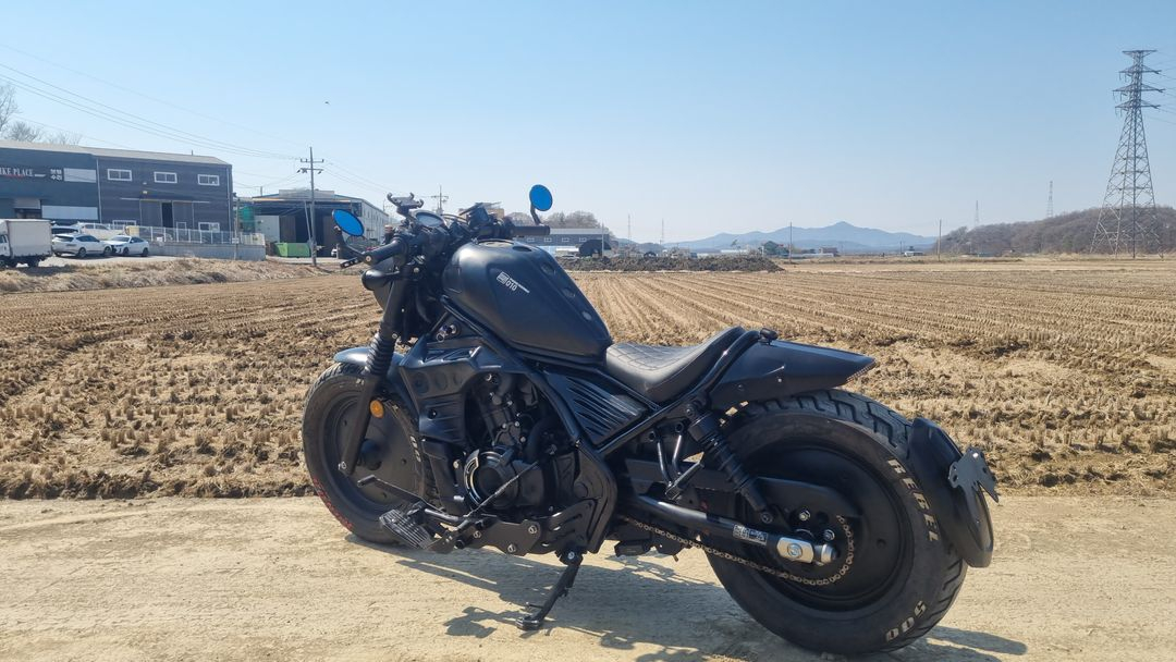 등록대행혼다 레블 500 21년식/6천실키로수/디아블로풀튜닝/구변완/급매 이미지