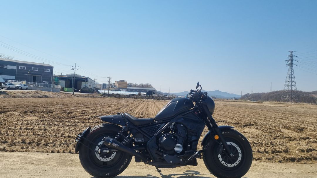 등록대행혼다 레블 500 21년식/6천실키로수/디아블로풀튜닝/구변완/급매 이미지