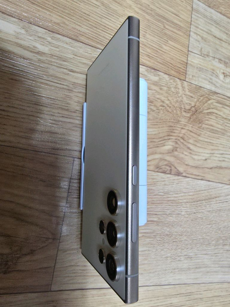 갤럭시 S24 울트라 S급 256G 옐로우골드 필름케이스제공 이미지