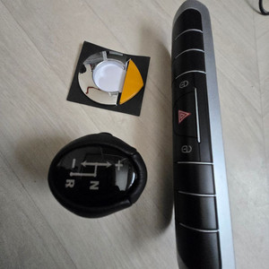 스마트 포투 451 부품 : 기어봉, 센터 제어 비상 버튼 스위치, 엠블럼, 커버 판매합니다. 이미지