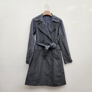 띠어리 여성 트렌치 코트 이미지