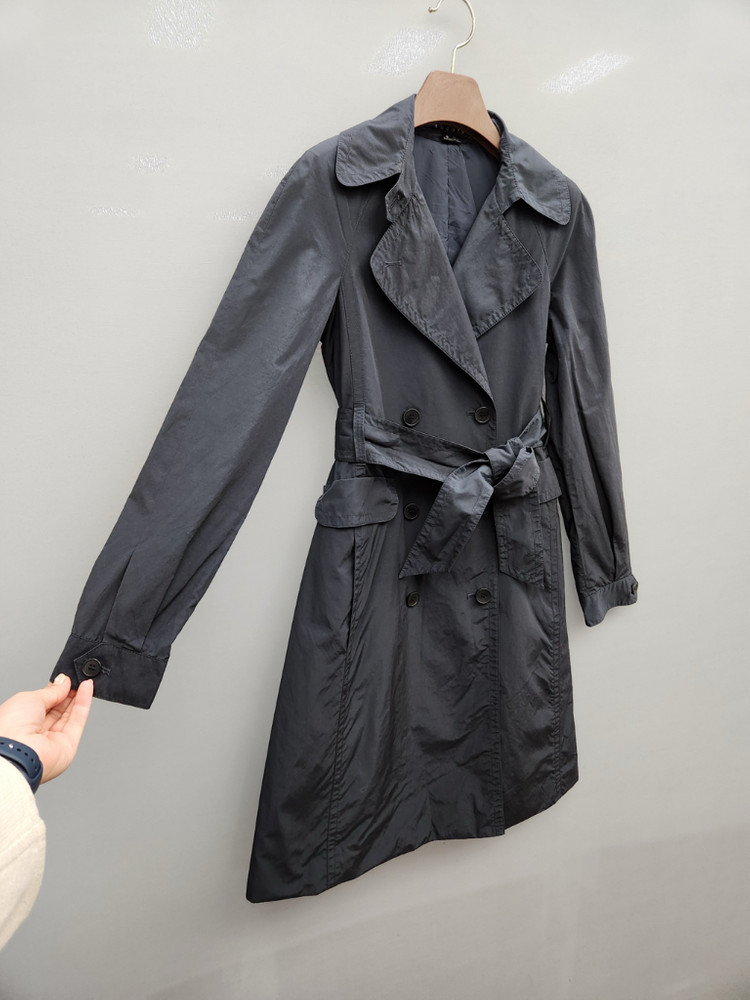 띠어리 여성 트렌치 코트 이미지