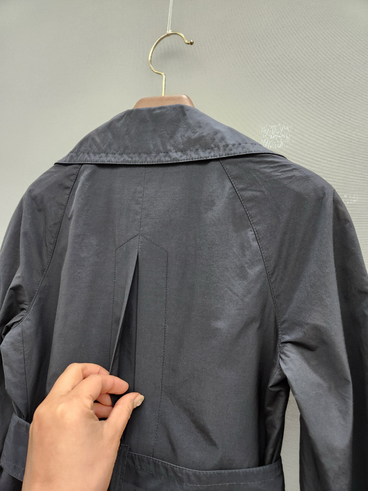 띠어리 여성 트렌치 코트 이미지