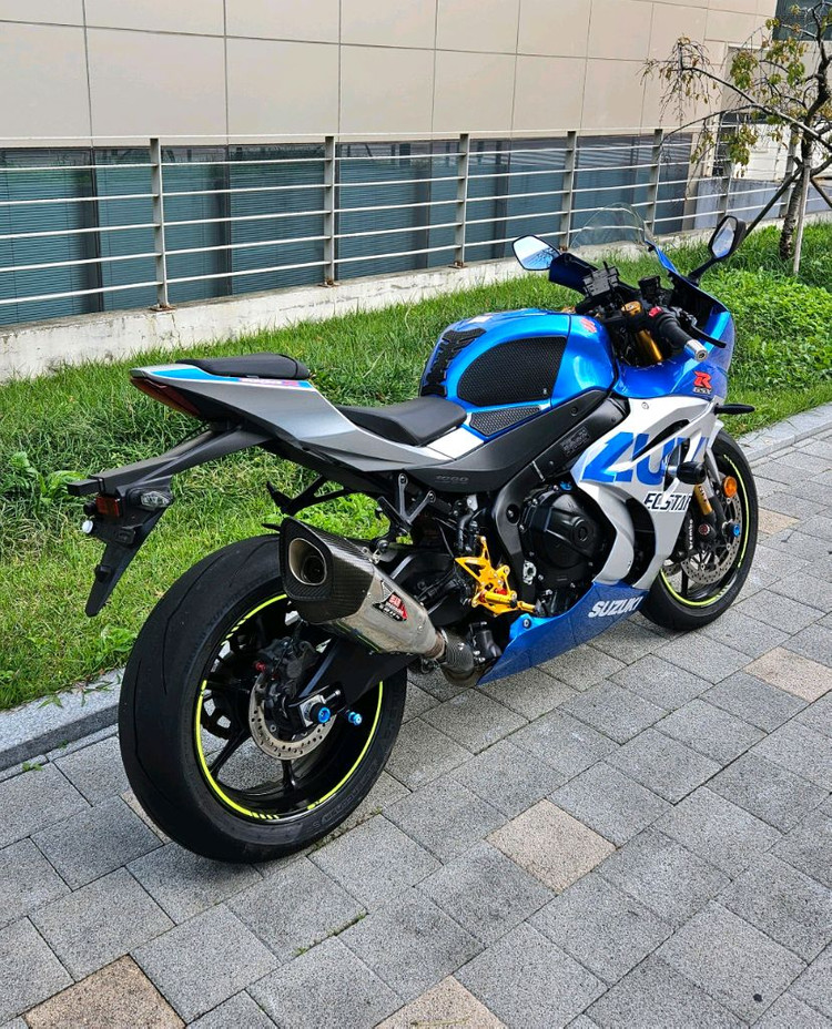 스즈키 R1000R 스페셜 에디션 판매합니다. 이미지
