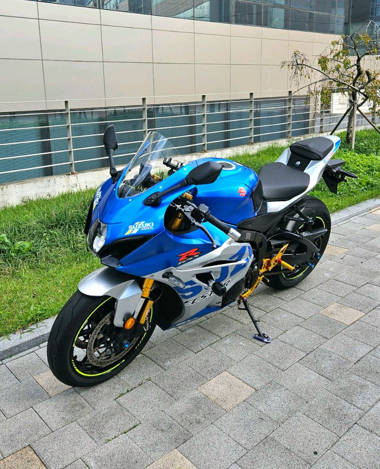 스즈키 R1000R 스페셜 에디션 판매합니다. 이미지