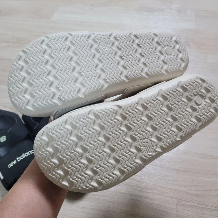 뉴발란스아동샌들210 이미지