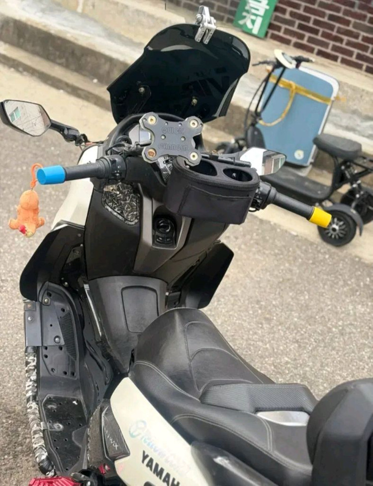 Nmax125 23년식 8만km 판매합니다. (오토바이) 이미지