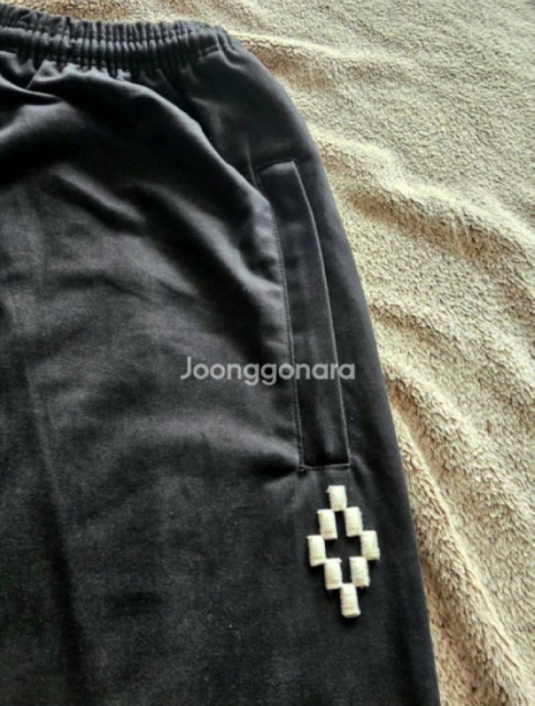 정품 Marcelo Burlon County of Milan 마르셀로 불론 남성 바지 드롭 크로치 조거 팬츠 이미지