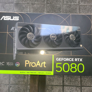 RTX 5080 ProArt OC 그래픽카드 이미지