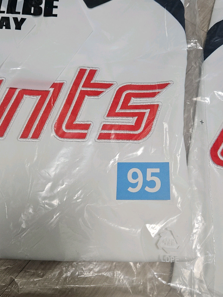 롯데자이언츠 바람막이 95 사이즈 이미지