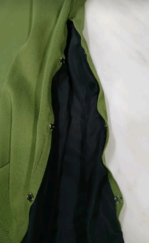 [정품 국내매장판 여성용] 몽클레어 반팔 니트 원피스 M 사이즈 (루이비통 샤넬 구찌 펜디 프라다 에르메스 디올) 이미지