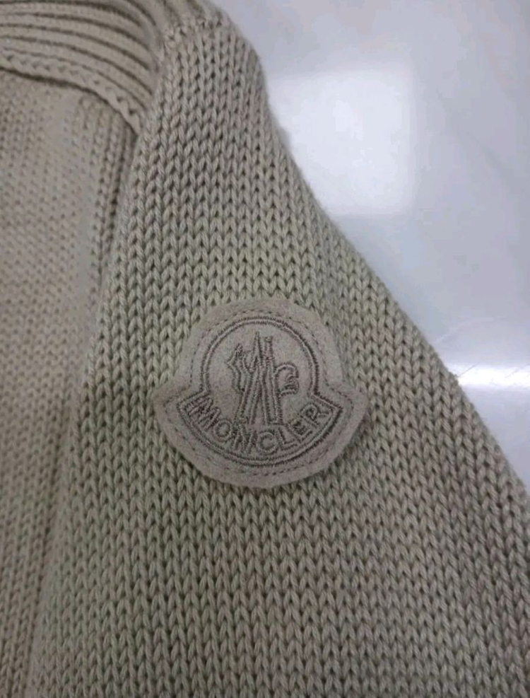 [진짜 좋습니다 여성용] 몽클레어 라운드 니트 S 사이즈 (루이비통 샤넬 구찌 펜디 프라다 에르메스 디올 톰브라운) 이미지