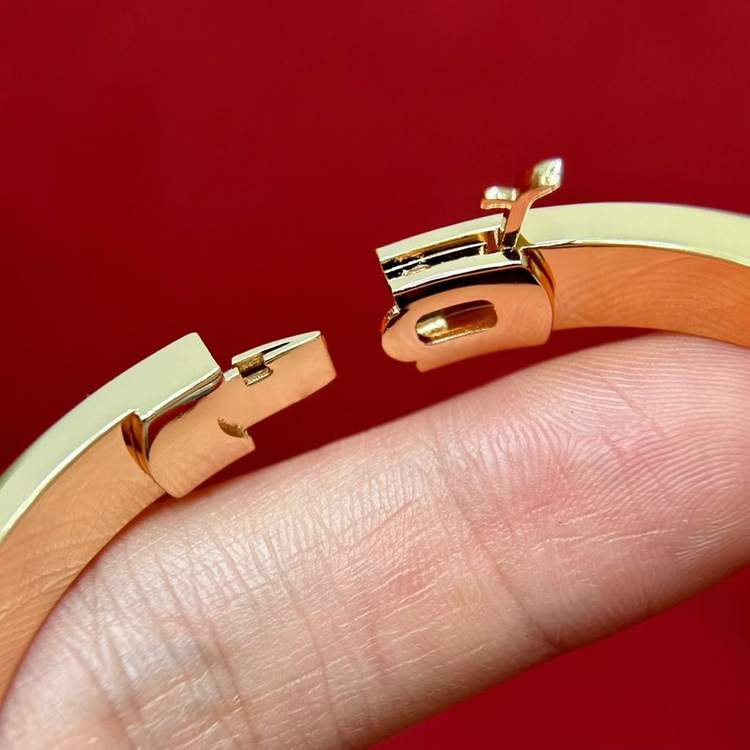 까르띠에 러브 풀파베 팔찌 이미지