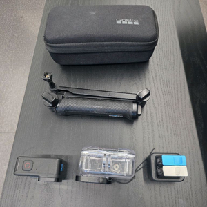 고프로10 하우징 레드필터 베터리2개 셀카봉 팝니다 이미지