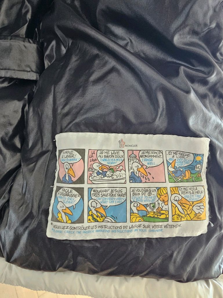 몽클레어 키즈 빅로고 화이트 패딩 이미지