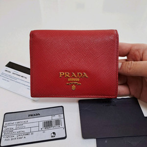 [100%/정품] 프라다 사피아노 메탈 레드 반지갑, 프라다지갑,프라다반지갑,프라다카드지갑 이미지
