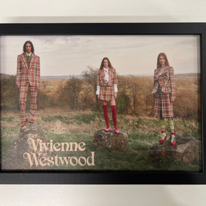 비비안웨스트우드 2024-25fw Vivienne Westwood 아트 포토 3번 이미지