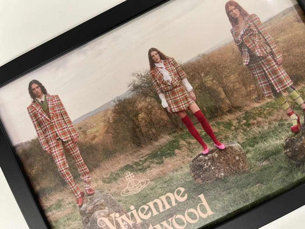 비비안웨스트우드 2024-25fw Vivienne Westwood 아트 포토 3번 이미지