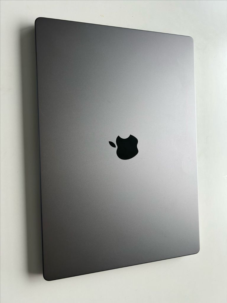 맥북프로 16인치 m1 max 32gb 1tb 이미지