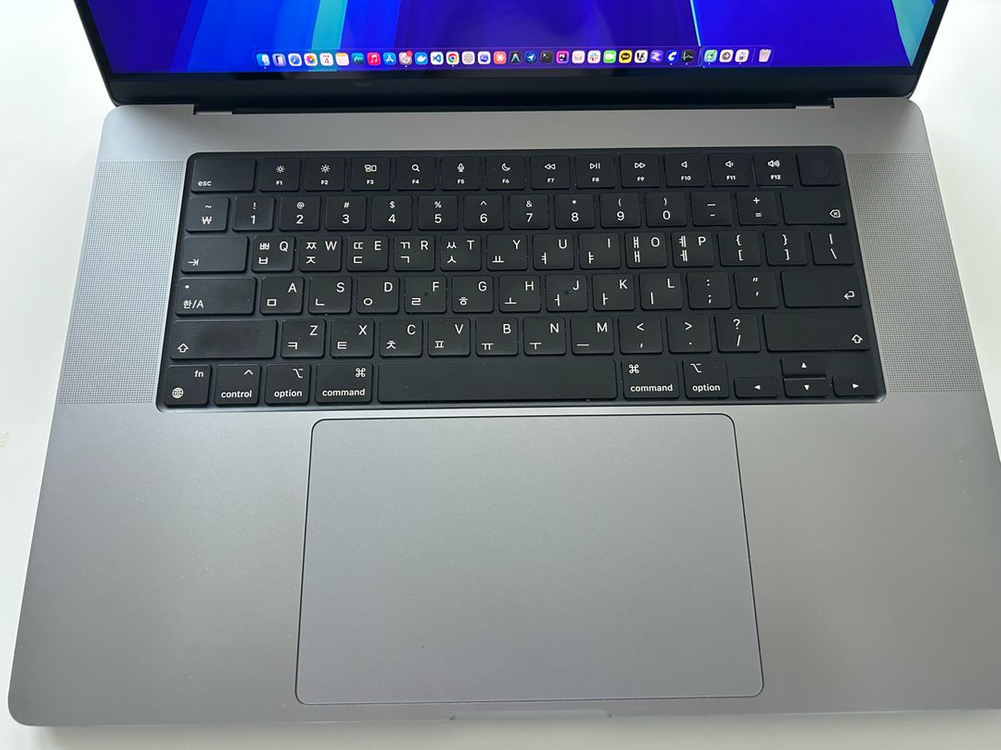 맥북프로 16인치 m1 max 32gb 1tb 이미지
