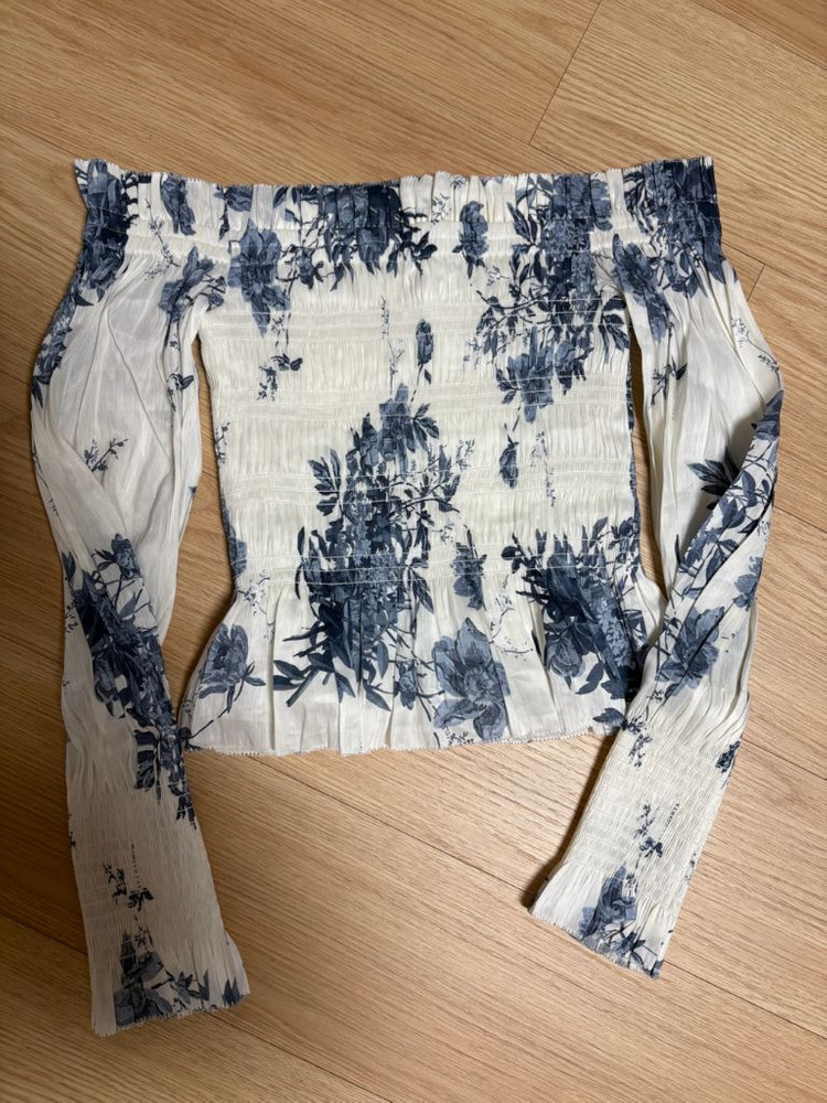 올세인츠 오프숄더 블라우스 (환승연애 나연 블라우스) 이미지