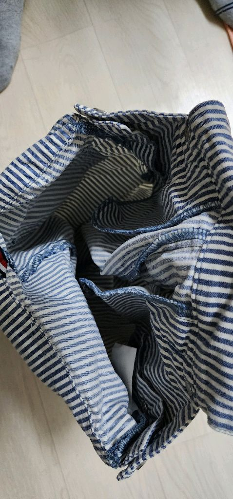 타미힐피거 키즈 스트라이프 멜빵바지 판매합니다 이미지