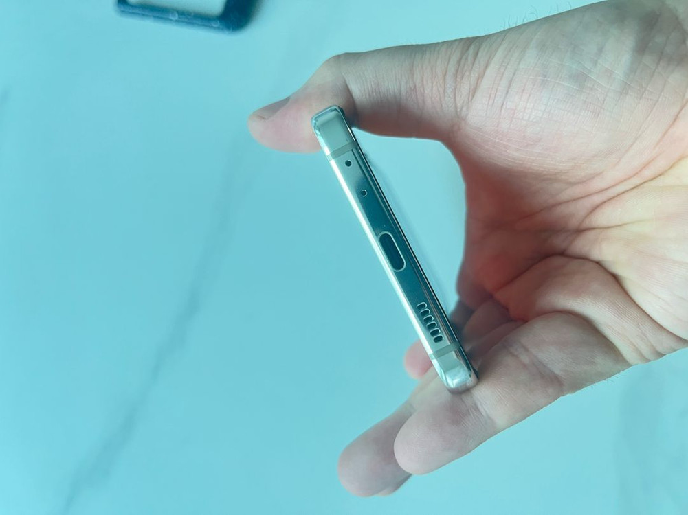 갤럭시 Z플립5 512기가 아이보리 무잔상 팝니다. 이미지