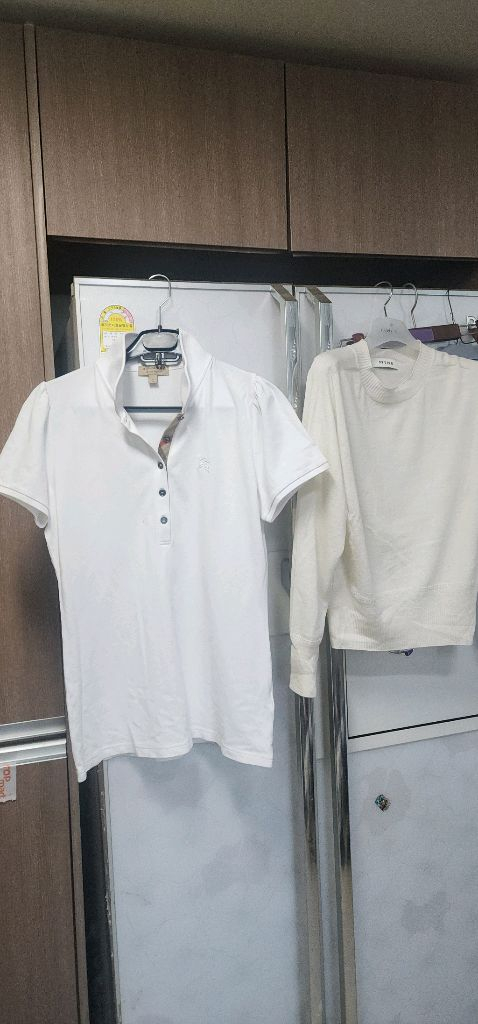 버버리 라운드카라 여성반팔 L 이미지