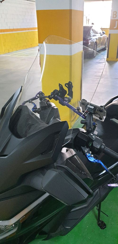 25년식 혼다포르자350cc 스쿠터 이미지