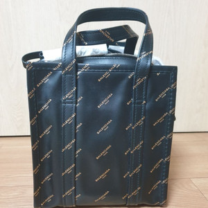 초초특가 발렌시아가 정품 바자백 이미지