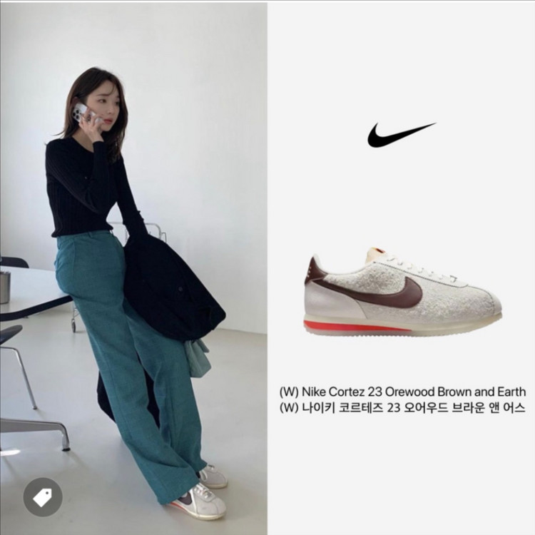 나이키 코르테즈 W 23 오어우드 브라운 245 이미지