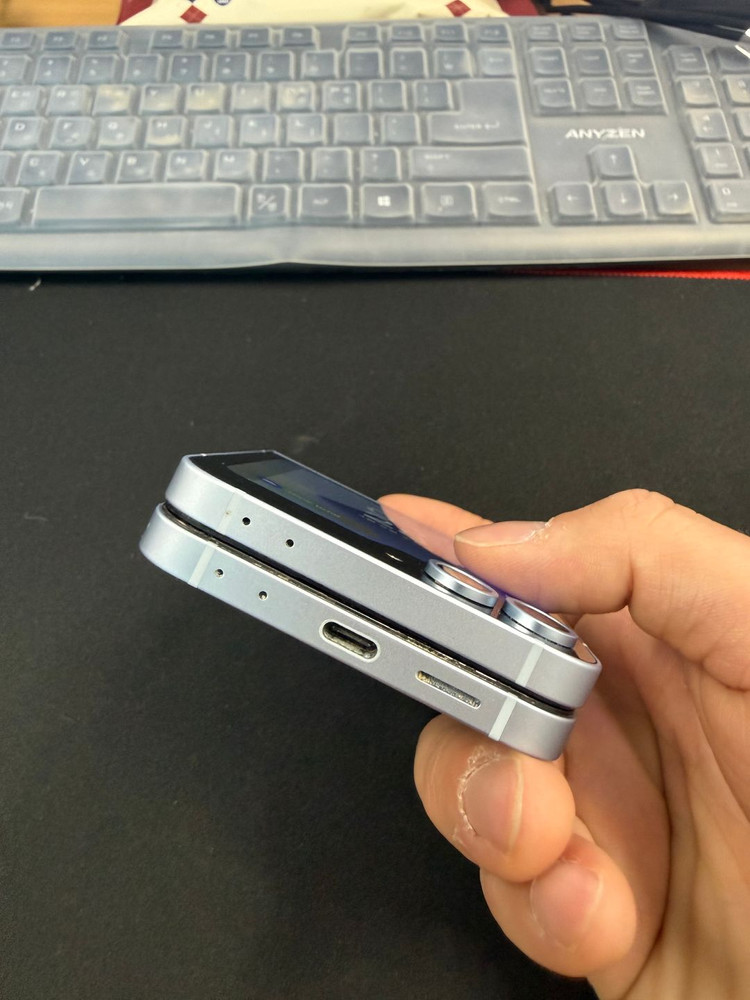 [특가한정판매] 갤럭시Z플립6 블루컬러 256GB 인기매물 중고폰 이미지