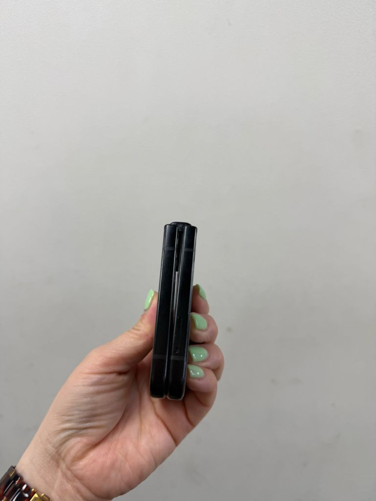 (부산중고폰)갤럭시z플립4 비스포크에디션 256기가 판매해요 이미지