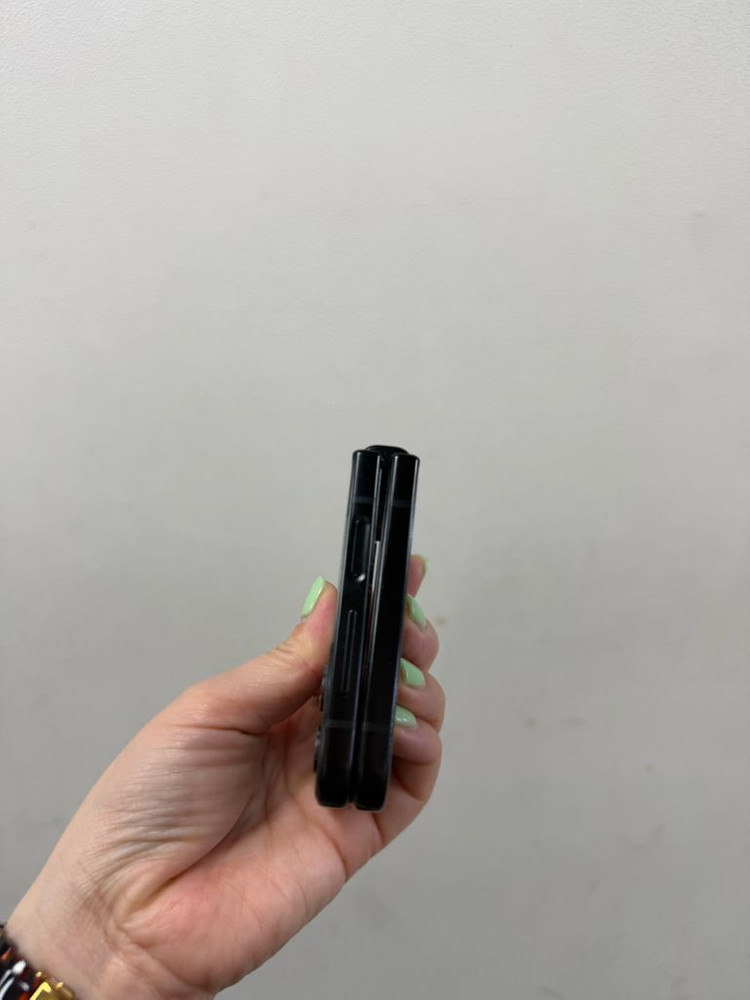 (부산중고폰)갤럭시z플립4 비스포크에디션 256기가 판매해요 이미지